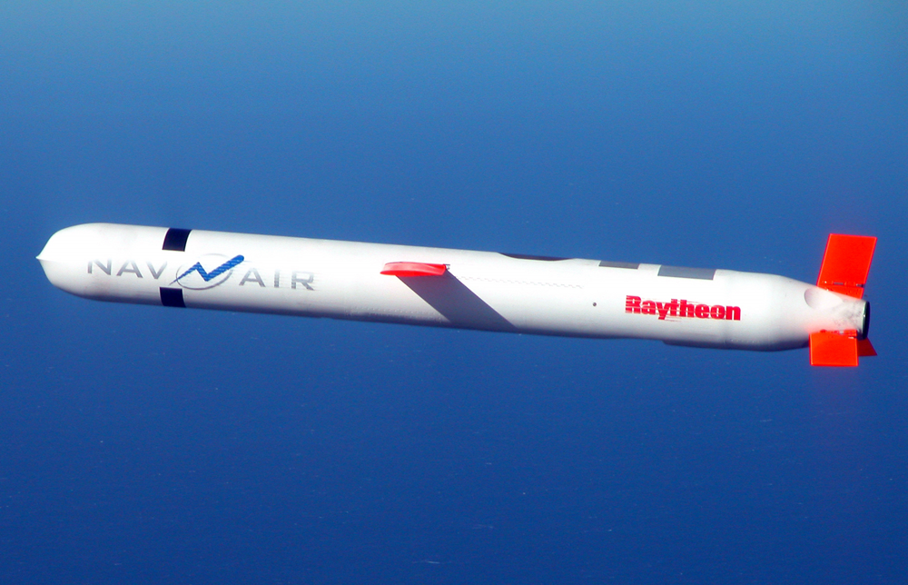 日本政府、巡航ミサイルトマホークの購入機数を発表してしまう。The Japanese government announces the number of cruise missile Tomahawk it will purchase.